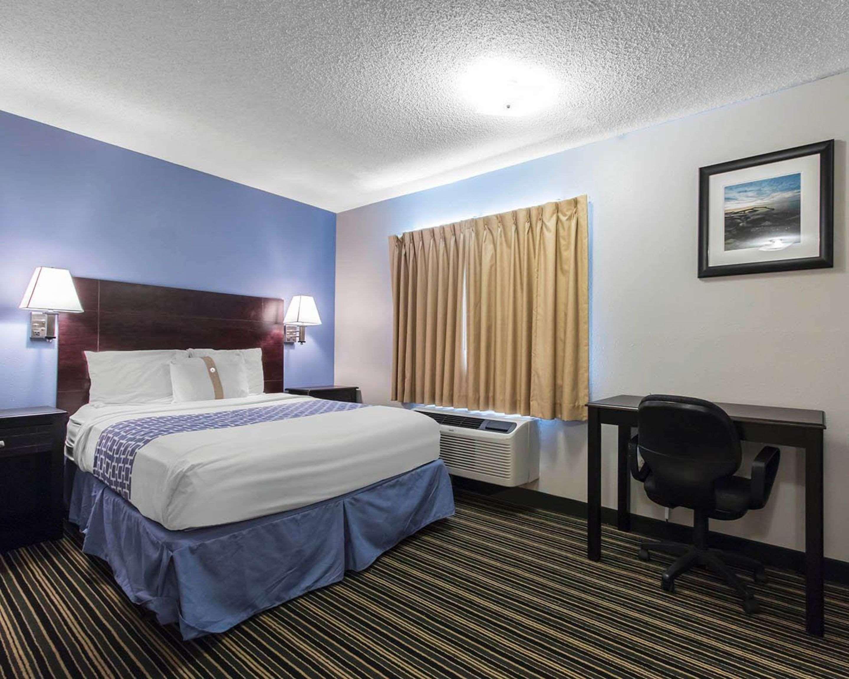 Suburban Extended Stay Hotel Naval Base Area Warrington Eksteriør bilde
