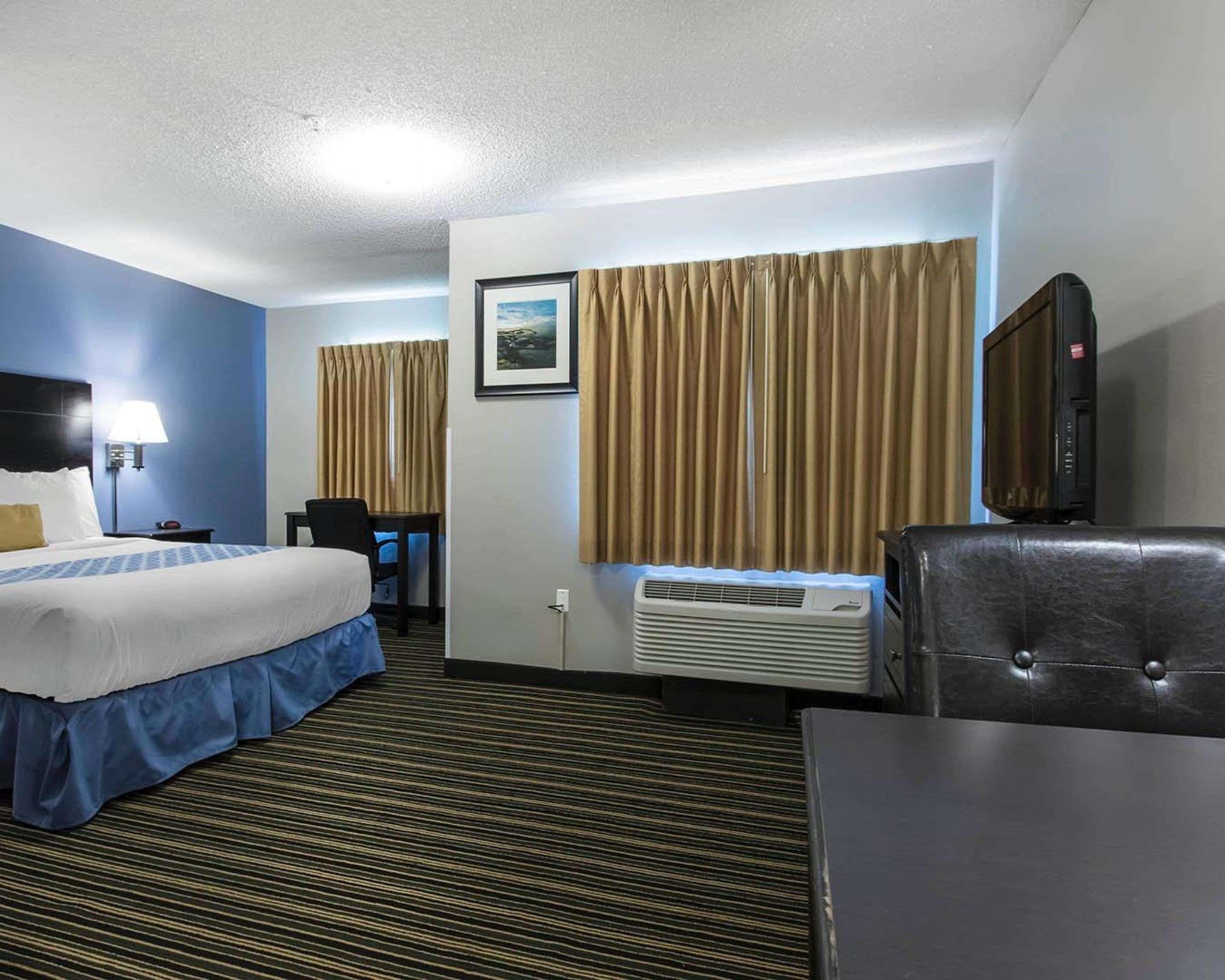 Suburban Extended Stay Hotel Naval Base Area Warrington Eksteriør bilde