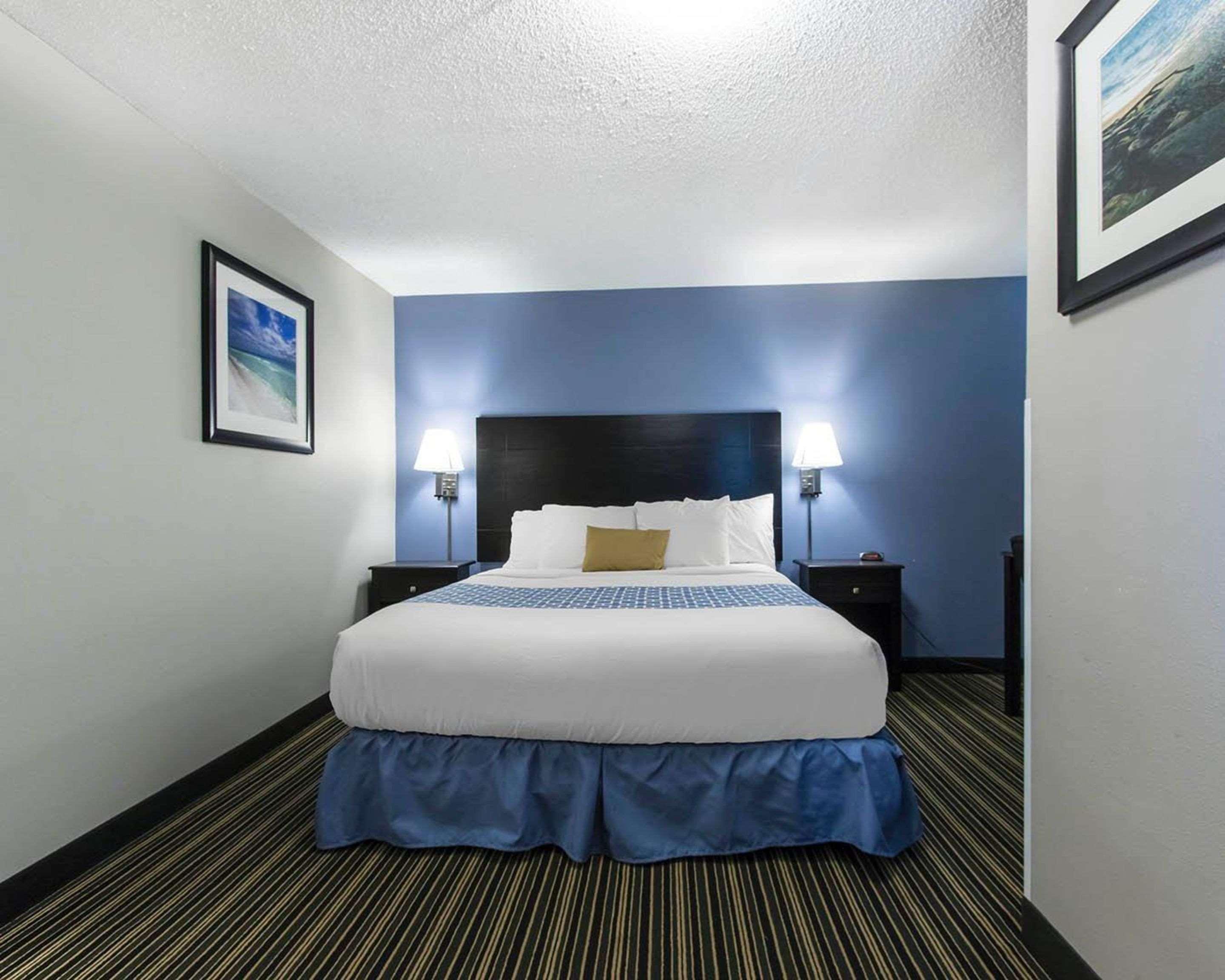 Suburban Extended Stay Hotel Naval Base Area Warrington Eksteriør bilde